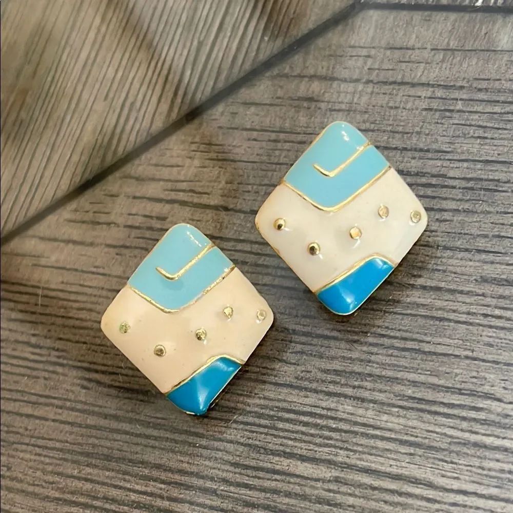 Vintage Elegant Blue and Cream Geometric Earrings